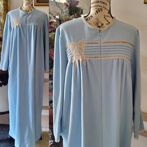 Vintage Vanity Fair pastel blue fleece housecoat robe